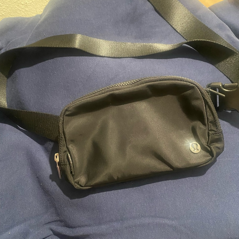 lululemon athletica Black Belt Bag